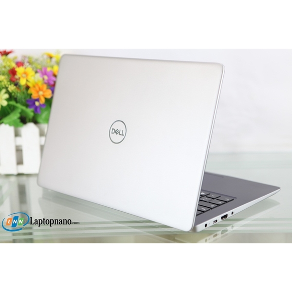 <?php echo $data -> name; ?>