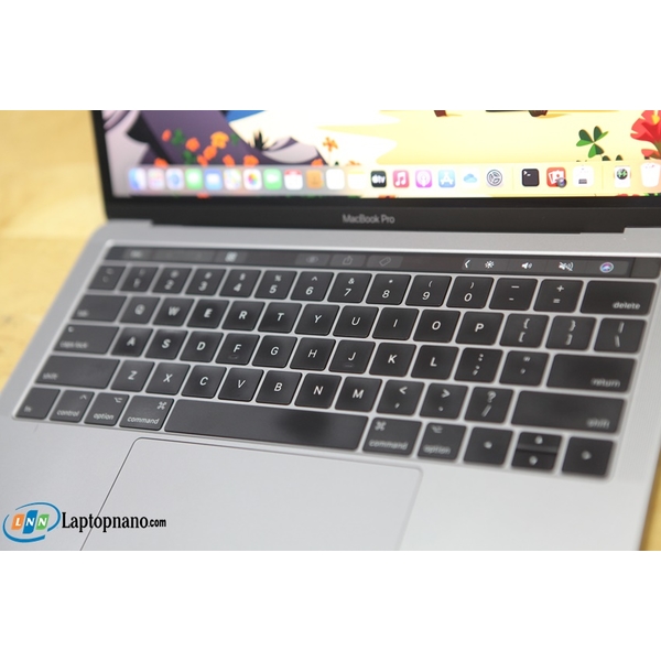 Macbook Pro (13-inch, 2017, Four Thunderbolt 3 Ports, A1706) Core i7-7567U,  Ram 16GB-256GB SSD, Máy Like New, Nguyên Zin 100% - Xách Tay USA