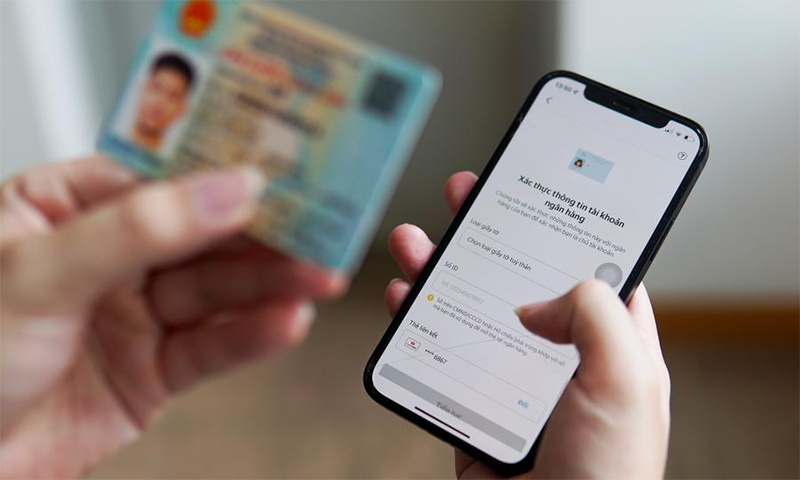 Không công khai email trên mạng xã hội