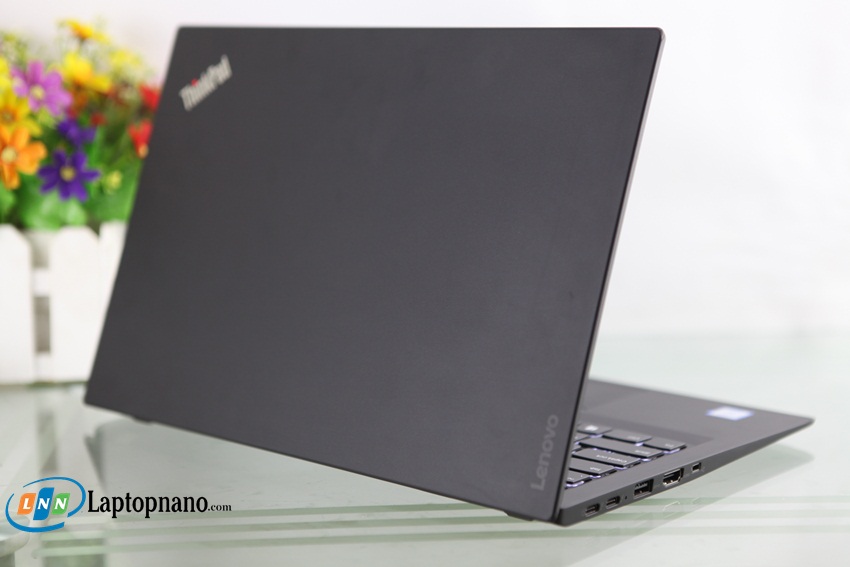 Lenovo ThinkPad X1 Carbon Gen 5-7