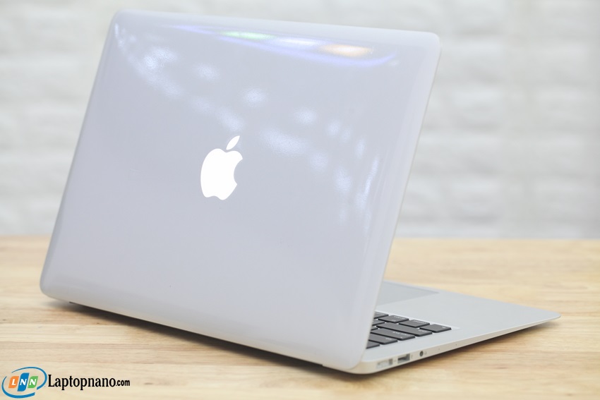 MacBook Air (13-inch, 2017-MQD32)