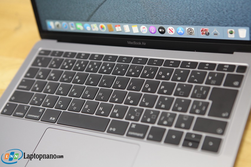 Macbook Air (Retina, 13-inch, 2019, MVFH2)-1