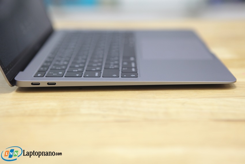 Macbook Air (Retina, 13-inch, 2019, MVFH2)-4