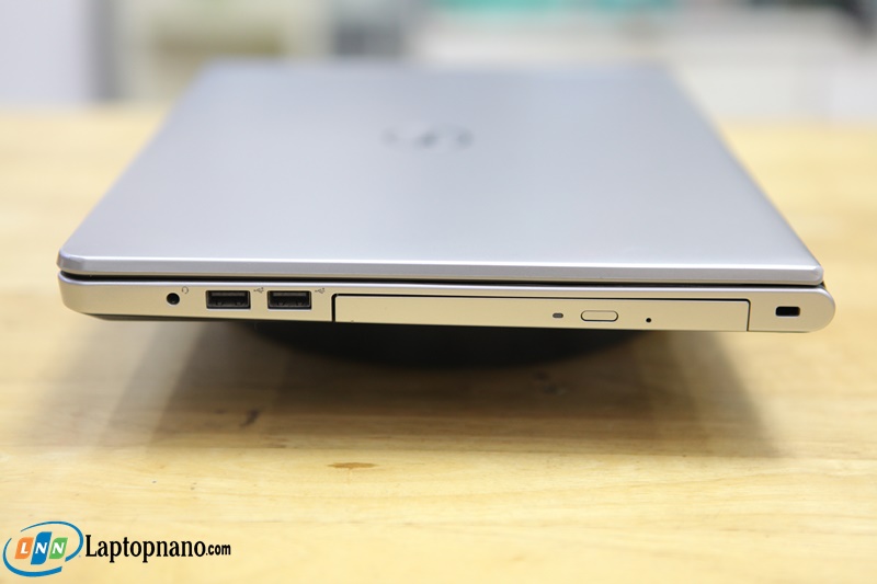 laptop Dell Inspiron 5468 Core I5-7200U trang bị đầy đủ cổng kết nối 4