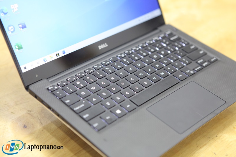 Dell XPS 13 9360 Core I7-7500U-10