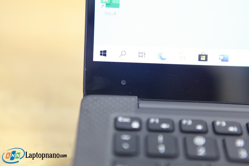 Dell XPS 13 9360 Core I7-7500U-6