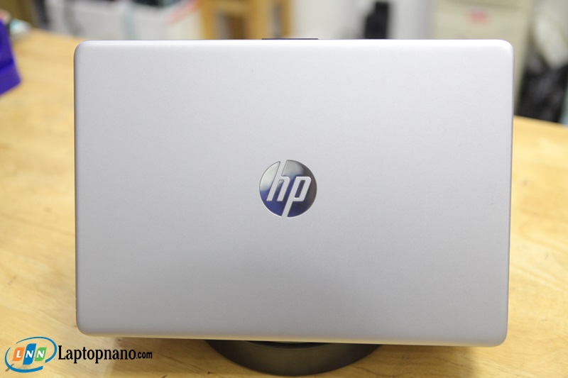 HP 240 G8 i5 1135G7-9