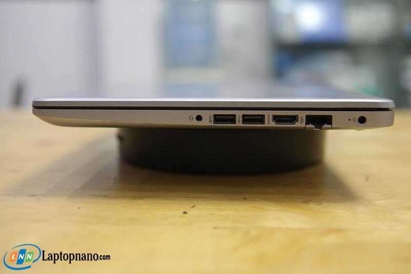 HP 240 G8 i5 1135G7-2