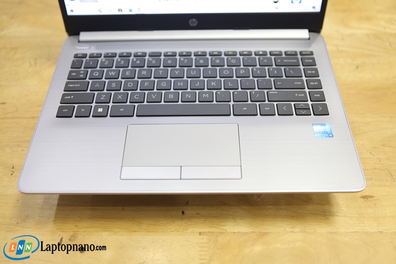 HP 240 G8 i5 1135G7-6