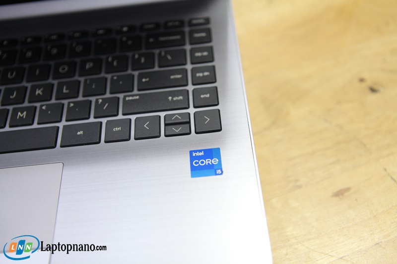 HP 240 G8 i5 1135G7-7