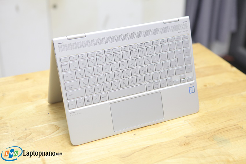 Đặc điểm nổi bật của Laptop HP Pavilion x360 bao gồm: