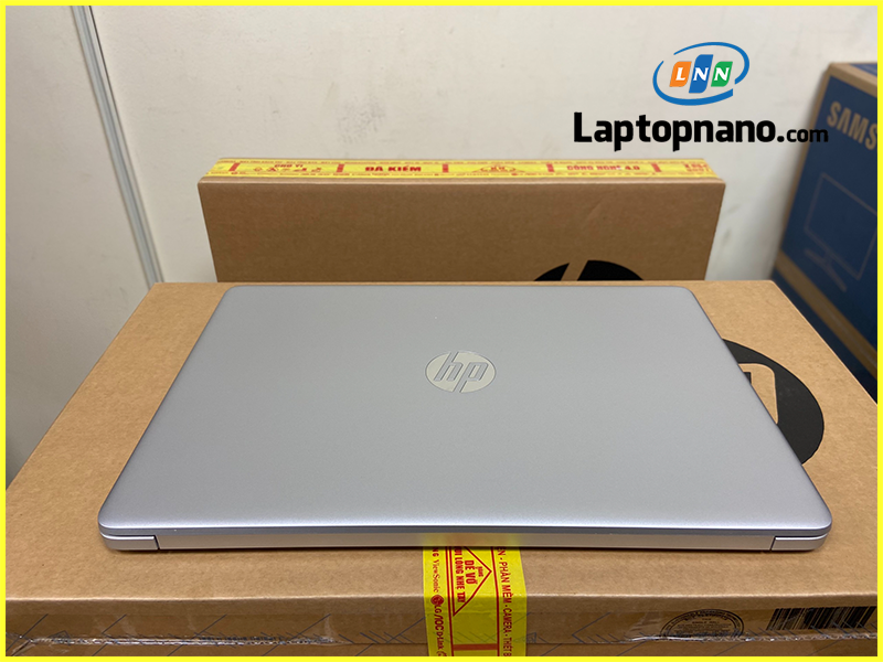 Mua Laptop HP 15s fq5160TU Core i5-1235U cũ ở đâu uy tín tại TPHCM?