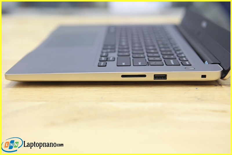 Laptop Dell Inspiron 7460 i5-7200U trang bị cổng kết nối đa dạng 1