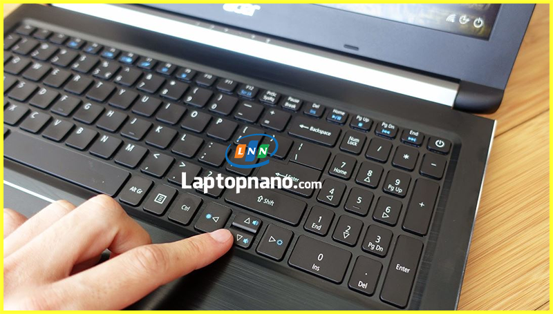 Bàn phím laptop acer aspire 7  Gaming A715 71G 52WP core i5-7300HQ 