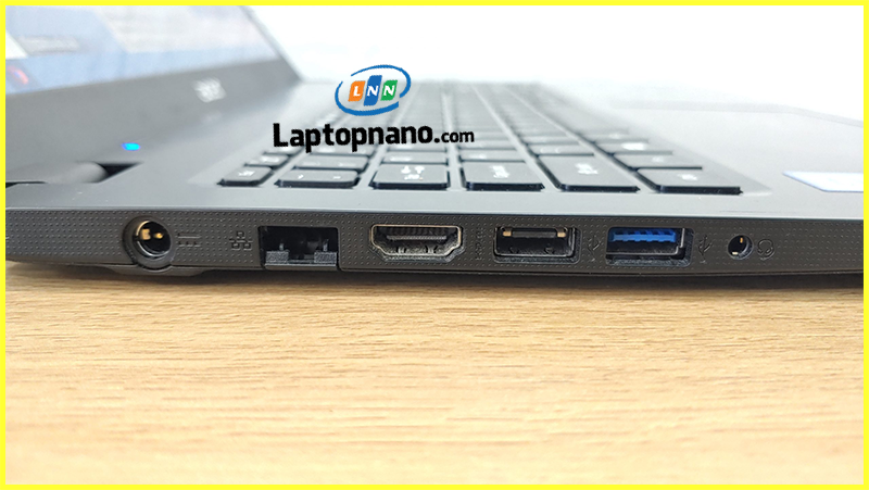 Laptop Acer Aspire A315-54K-36QU Core i3-7020U trang bị cổng kết nối đa dạng