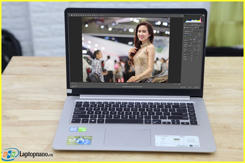Laptop Asus S510UQ-BQ321T Core i5-7200U trang bị màn hình Full HD siêu nét