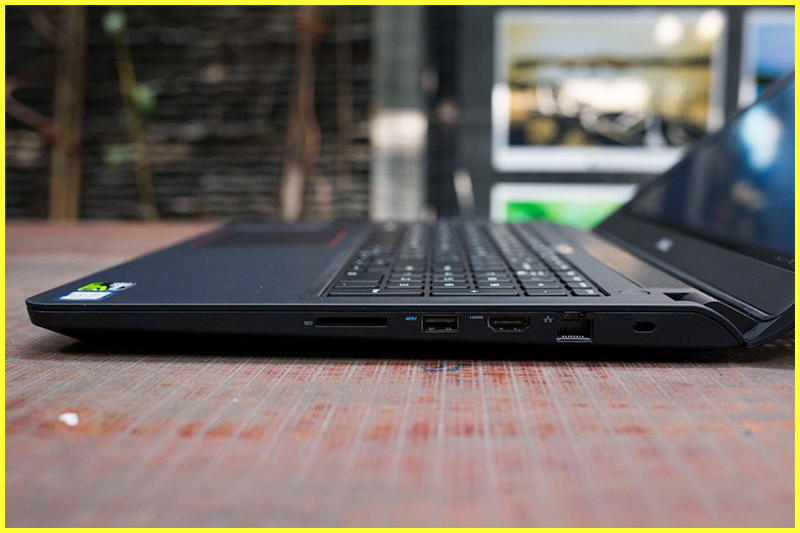 Laptop Dell Inspiron 7559 Gaming i5-6300HQ trang bị cổng kết nối đa dạng 