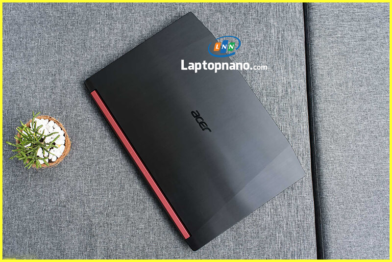 Laptop Acer Nitro 5 AN515-51-74PU Core i7-7700HQ Thiết Kế Đậm Chất Game Thủ: Acer Nitro 5 AN515-51-74PU