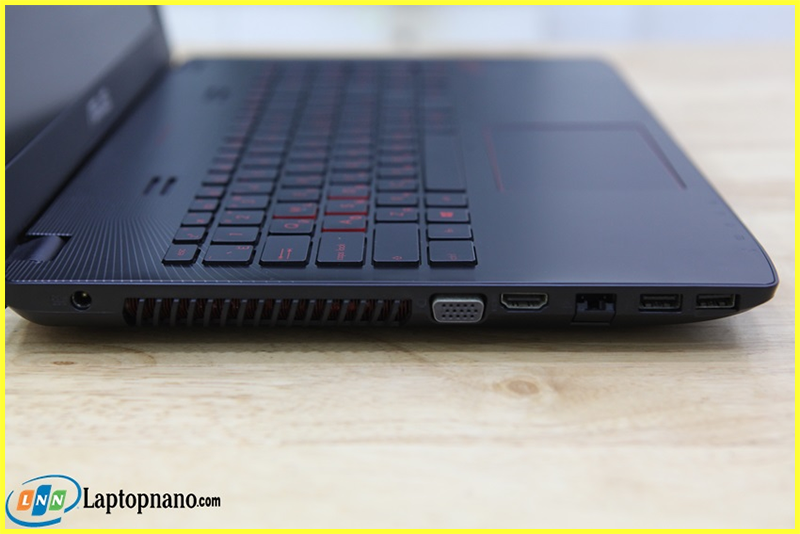 Laptop Asus ROG GL552Jx-DM144D Core i7-4720HQ Cổng Kết Nối Đa Dạng - Tối Ưu Hóa Trải Nghiệm Sử Dụng