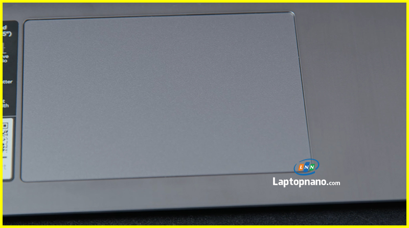 Touchpad Laptop Lenovo Ideapad 3 15ITL6 Core i7-1165G7 độ nhạy ấn tượng