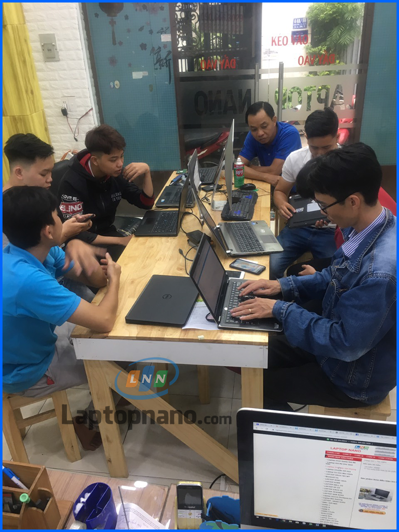 LAPTOP NANO