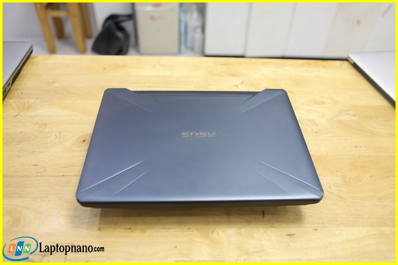Laptop Asus TUF FX505GT-HN111T Core i5-9300H Thiết kế hiện đại