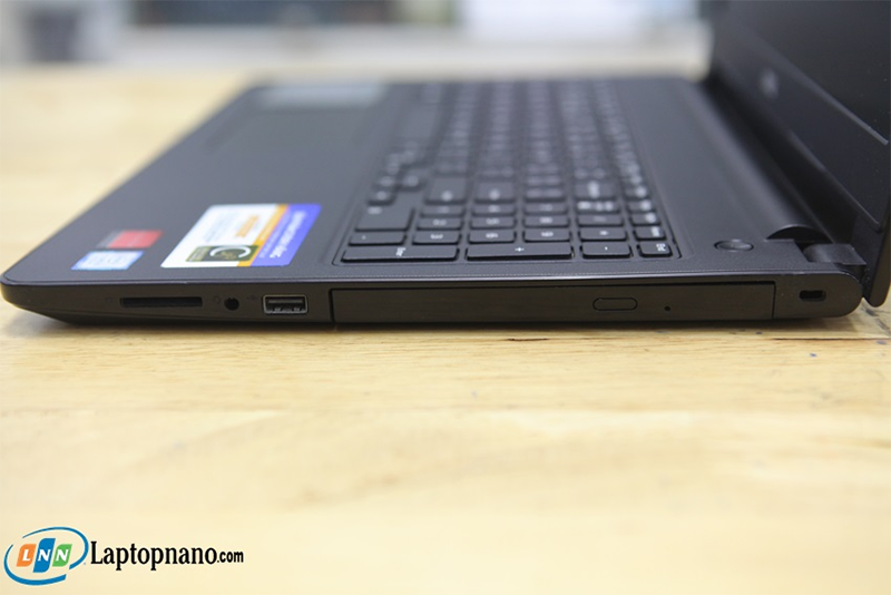 Laptop Dell inspiron 3576 Core i5-8250U Trang bị Đầy đủ cổng kết nối