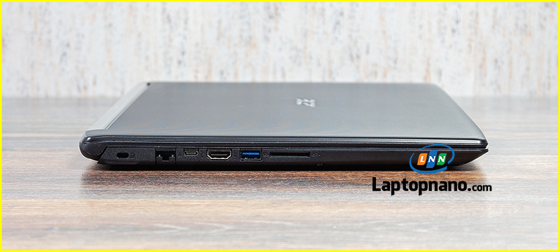 Laptop Acer Aspire 5 A515-51G-50NJ Core i5-8250U trang bị Cổng kết nối đa dạng