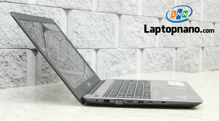 Laptop Asus A556UA-DM781D (X556UAK) Core i5-7200U Trang bị Cổng kết nối đa dạng 1