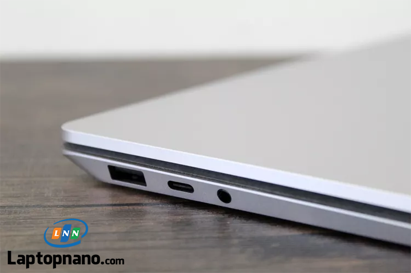 Microsoft Surface Laptop 3 Core i5-1035G7 Trang bị Kết Nối Đa Dạng và Bảo Mật Tối Ưu