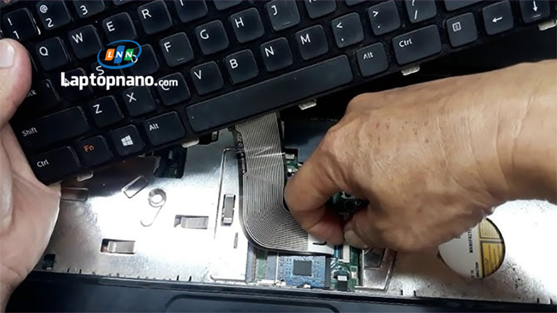 Lỏng cáp kết nối (với laptop)