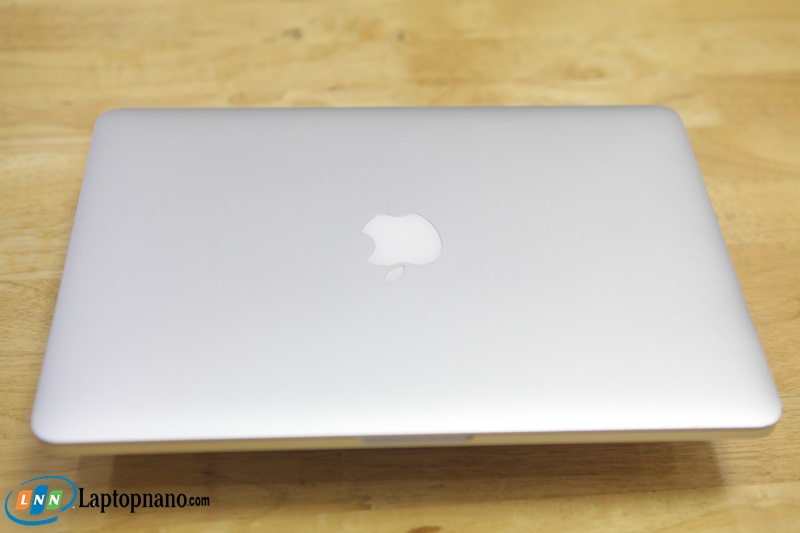 macbook pro retina 2015 13 inch i5 8gb 256gb 2