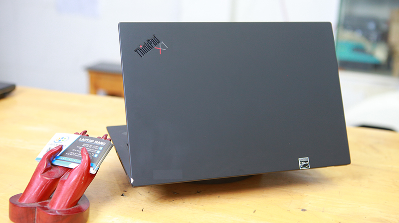 Lenovo Thinkpad X1 Carbon Gen 8 Core i5-10310U