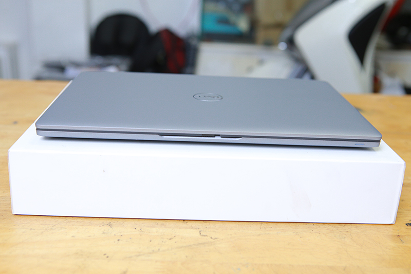 Dell Latitude 5330