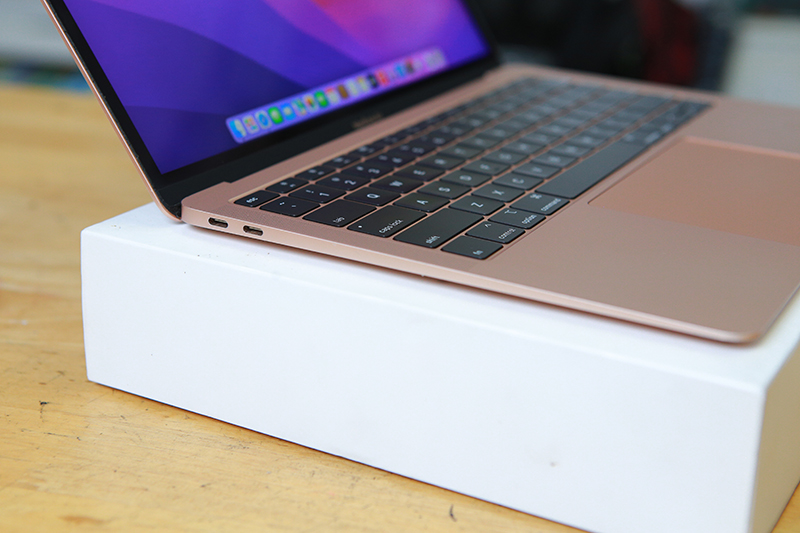 macbook-air-13-inch-2018-mre82